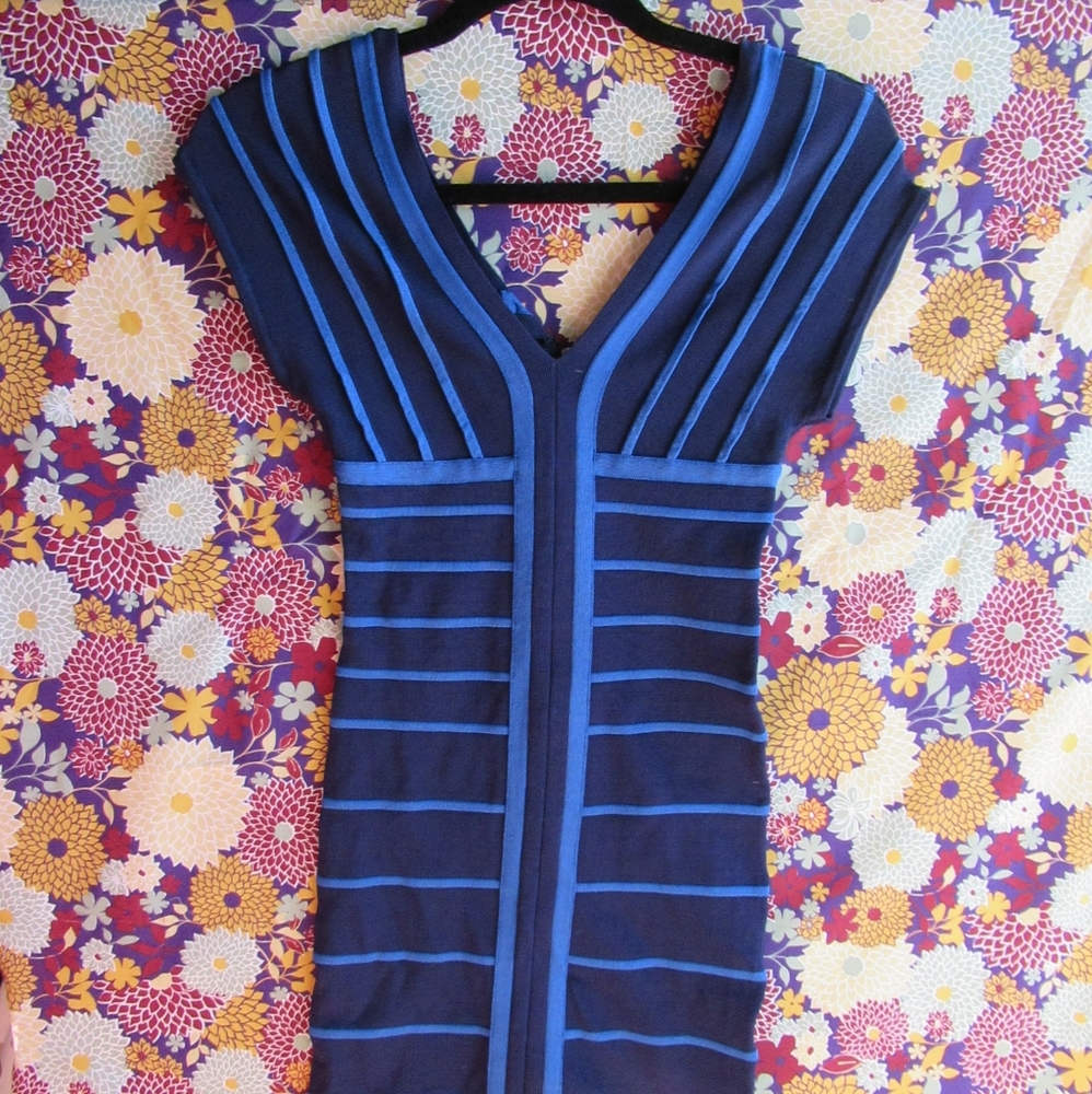 BEBE - BLUE BANDAGED DRESS
